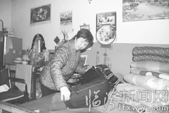 临汾:临纺张燕平照顾患儿 二十年如一日演绎母爱如水