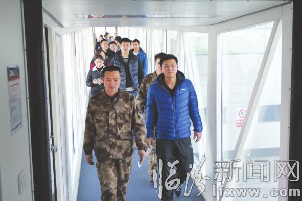 临汾机场迎来“第一批客人”