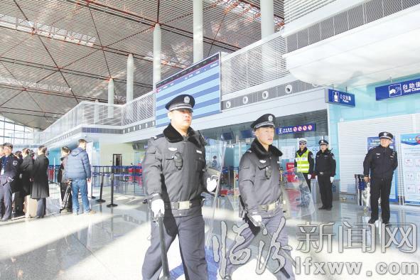 临汾机场迎来“第一批客人”