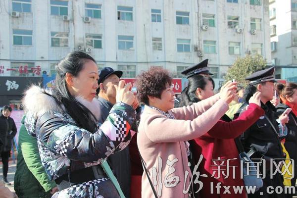 乡贤街办事处新春文艺演出掠影