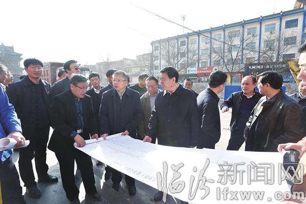 岳普煜调研市区鼓楼南北街拓宽改造工程