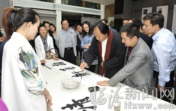 “林深不语”三斯堂藏画展在山西师范大学美术馆开展