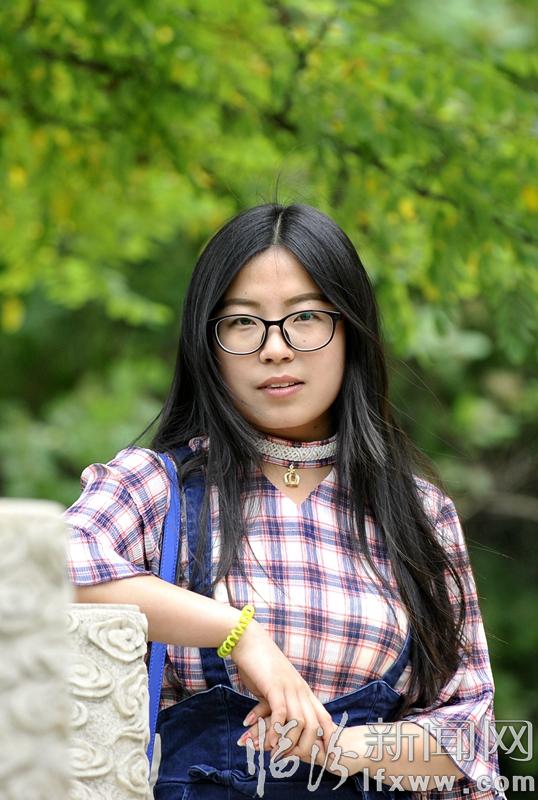 山西师大“最牛宿舍”8朵金花齐上研