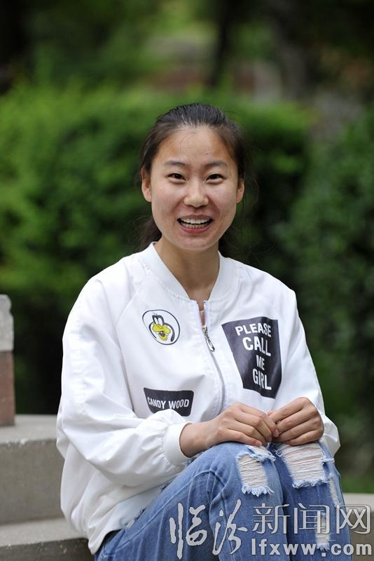 山西师大“最牛宿舍”8朵金花齐上研