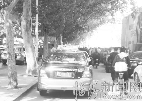 机动车在非机动车道上行驶