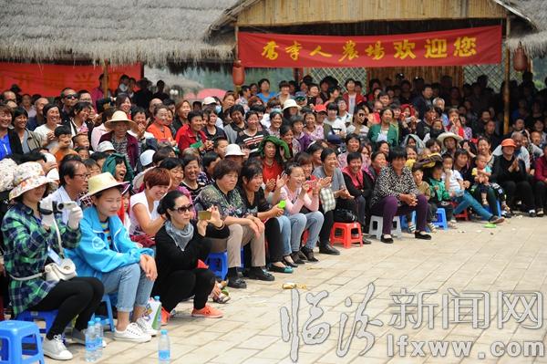 “大美临汾,群众文化基层行”走进乔南候村李人农场