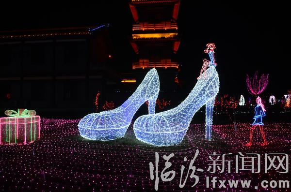 曲沃首届太子湖国际梦幻灯光节开幕