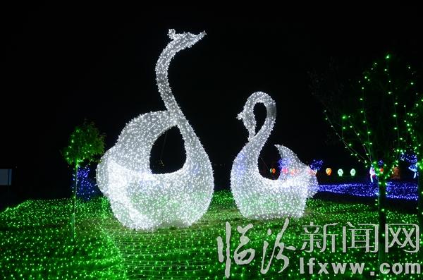 曲沃首届太子湖国际梦幻灯光节开幕