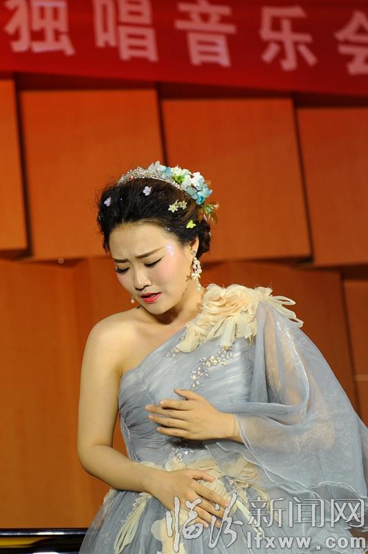 张卓然硕士独唱音乐会举办