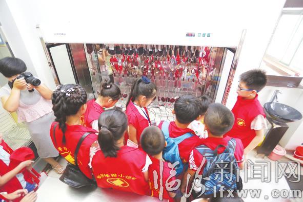 临汾小记者血站探奥秘