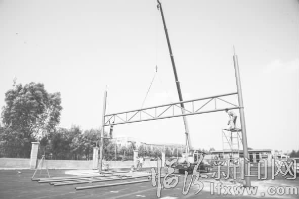 临汾:加紧施工再建充电站 真正驶入绿色公交出行时代