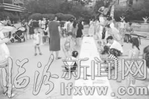 临汾:以爱心传承经典文化 以文化渗透爱心