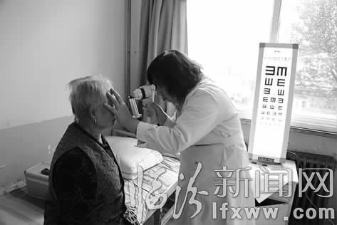 古县古阳镇:扶贫义诊进农村 真心帮扶暖民心