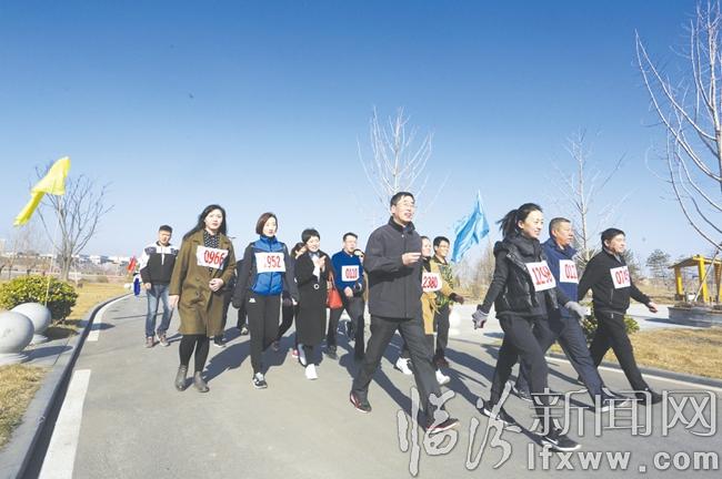 尧都区千人健步走活动拉开帷幕