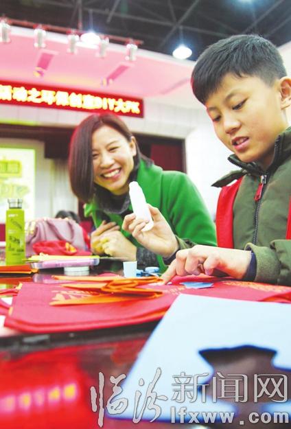 临汾小记者·蓝天环保小手工 废物再利用