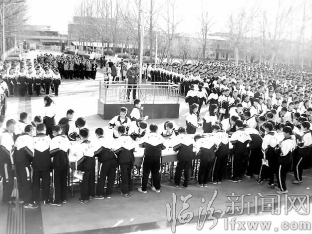 临汾疾控中心:结核病防治知识进校园