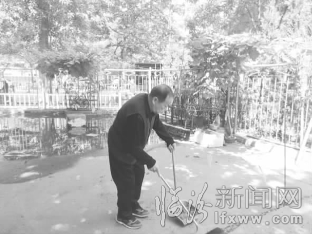 张自升 尧都西单小区里的“大忙人”