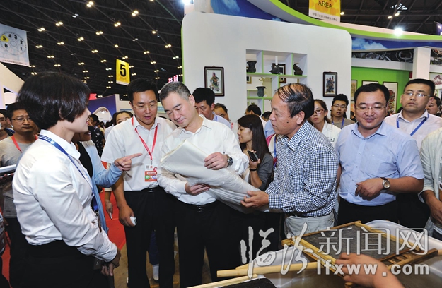 王清宪到临汾展馆检查指导工作