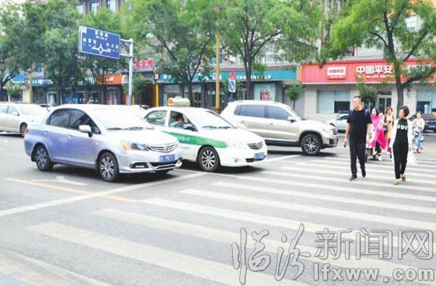 礼让斑马线映射临汾文明新尺度