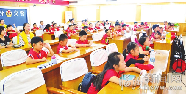 临汾:小记者争当文明小使者