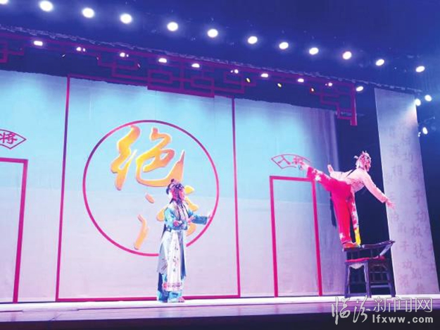 临汾蒲剧椅子功惊艳“九州百戏”