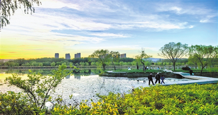 临汾：春游时节 景色宜人