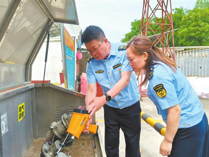 临汾市生态环境局臭氧污染防治专项检查侧记