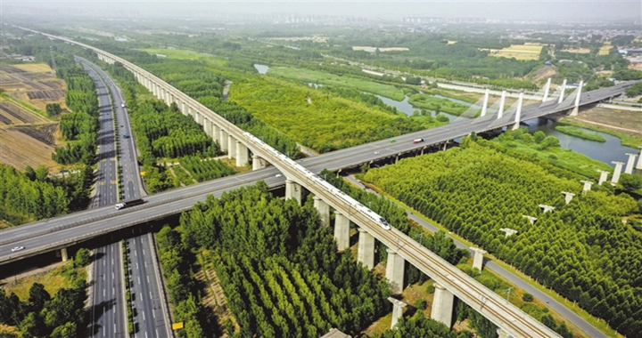 临汾：路畅景美展画卷